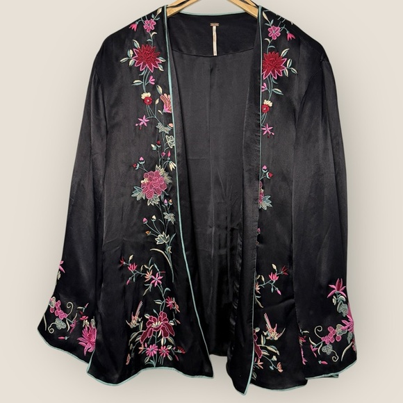Free People | Satin Embroidered Flower Kimono | Small | Black - Picture 3 of 11